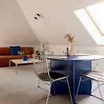 Oldtown Design - Near - Schlossberg View - By Casa Momo Apartment *