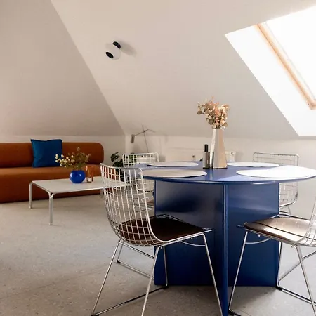 Oldtown Design - Near - Schlossberg View - By Casa Momo 아파트 *