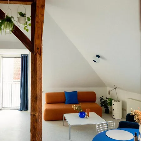 Center Design - Schlossberg View - By Casa Momo *